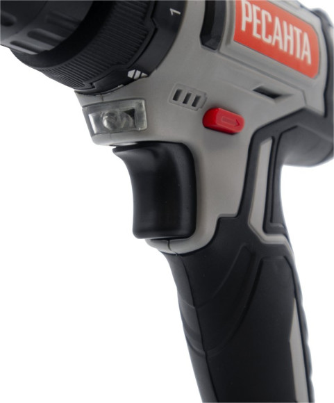 Дрель-шуруповерт Ресанта ДА-20-2ЛК аккум. патрон:быстрозажимной (кейс в комплекте) (75/14/11) Дрель-шуруповерт Ресанта ДА-20-2ЛК аккум. патрон:быстрозажимной (кейс в комплекте) (75/14/11)