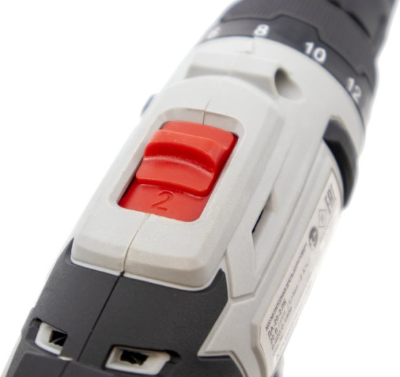 Дрель-шуруповерт Ресанта ДА-20-2ЛК аккум. патрон:быстрозажимной (кейс в комплекте) (75/14/11) Дрель-шуруповерт Ресанта ДА-20-2ЛК аккум. патрон:быстрозажимной (кейс в комплекте) (75/14/11)