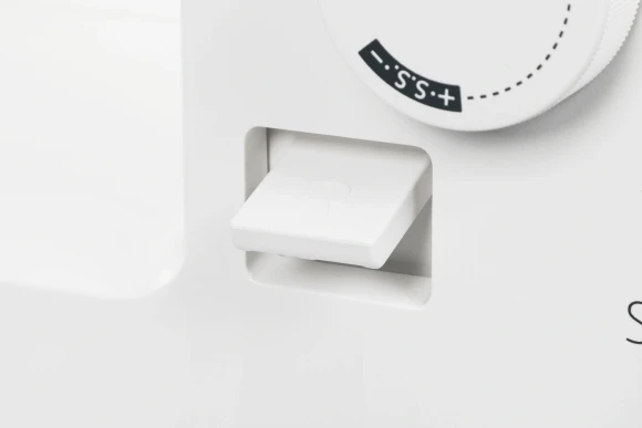 Швейная машина Janome Sewist 721 белый Швейная машина Janome Sewist 721 белый