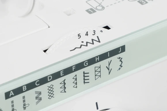 Швейная машина Janome Sewist 721 белый Швейная машина Janome Sewist 721 белый