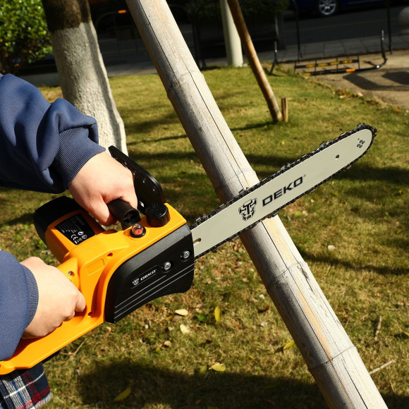 Цепная пила Deko DKEC14 от сети 1800Вт дл.шины:14" (35cm) (065-1214)
