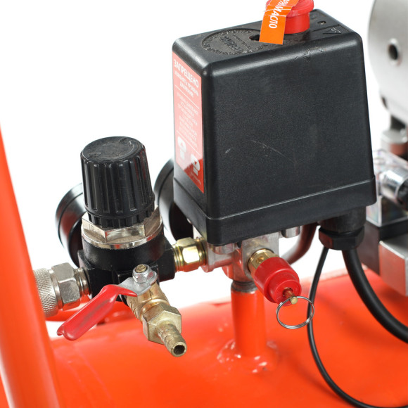 Компрессор поршневой Patriot WO 80-360 безмасляный 80л 2200Вт оранжевый Компрессор поршневой Patriot WO 80-360 безмасляный 80л 2200Вт оранжевый