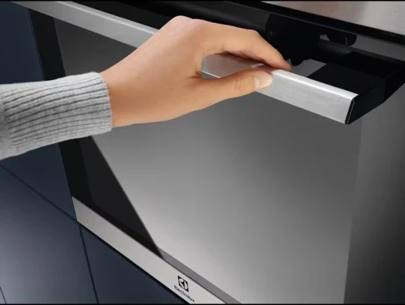 Духовой шкаф Электрический Electrolux EOH2H00BX нержавеющая сталь Духовой шкаф Электрический Electrolux EOH2H00BX нержавеющая сталь