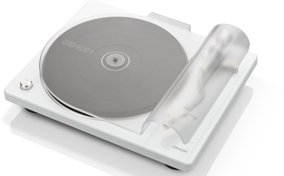 Проигрыватель винила Denon DP-400 частично автоматический белый