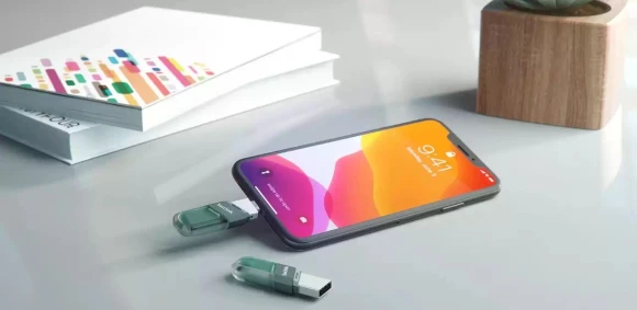 Флеш Диск Sandisk 64Gb iXpand Flip SDIX90N-064G-GN6NN USB3.1 зеленый/серебристый