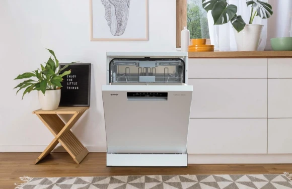 Посудомоечная машина Gorenje GS643C90W ( 3 корзины ) белый (полноразмерная) Посудомоечная машина Gorenje GS643C90W ( 3 корзины ) белый (полноразмерная)