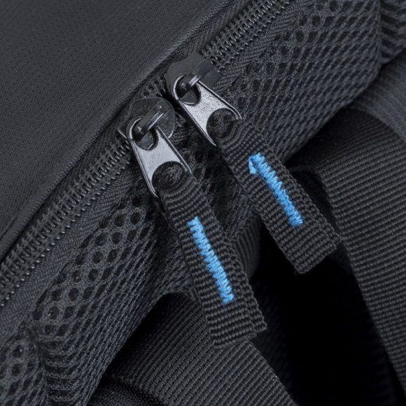 Рюкзак для ноутбука 15.6" Riva 8067 черный полиэстер (8067 BLACK) Рюкзак для ноутбука 15.6" Riva 8067 черный полиэстер (8067 BLACK)