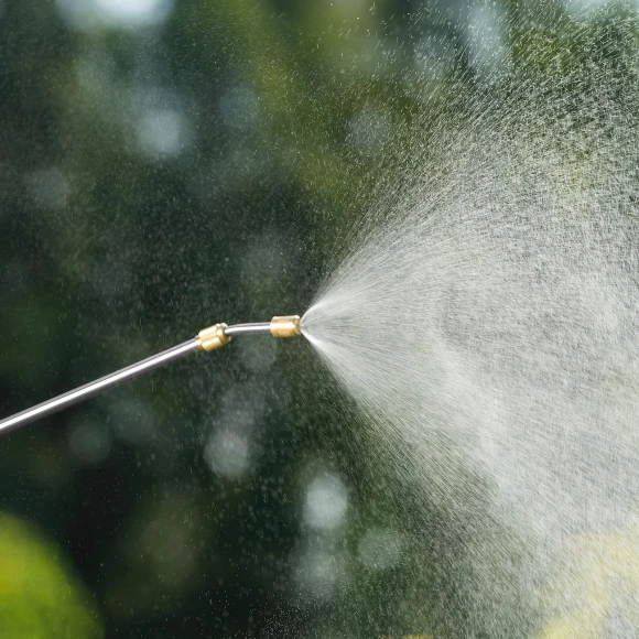 Опрыскиватель Denzel D-8LI аккум. наполь. 8л желтый/черный (64795)