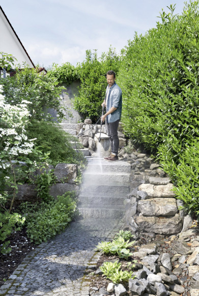 Минимойка Karcher K 3 Compact *EU 1600Вт (1.676-200.0) Минимойка Karcher K 3 Compact *EU 1600Вт (1.676-200.0)