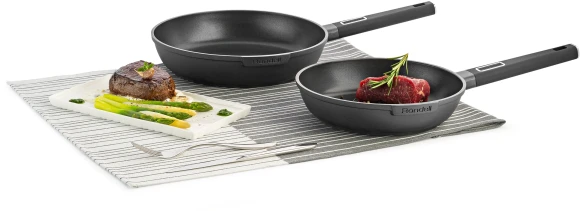 Сковорода Rondell Craft RDA-1336 круглая 26см покрытие: TriTitan ручка несъемная (без крышки) черный