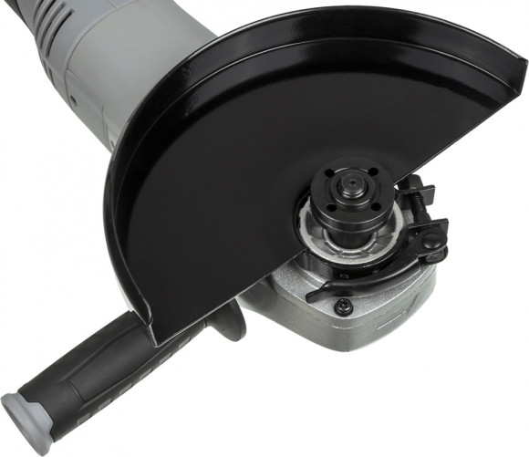 Углошлифовальная машина Ресанта УШМ-230/2300 2300Вт 6000об/мин рез.шпин.:M14 d=230мм (75/12/9) Углошлифовальная машина Ресанта УШМ-230/2300 2300Вт 6000об/мин рез.шпин.:M14 d=230мм (75/12/9)