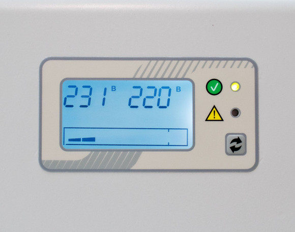 Стабилизатор напряжения Штиль ИнСтаб IS10000 9000Вт 10000ВА белый Стабилизатор напряжения Штиль ИнСтаб IS10000 9000Вт 10000ВА белый