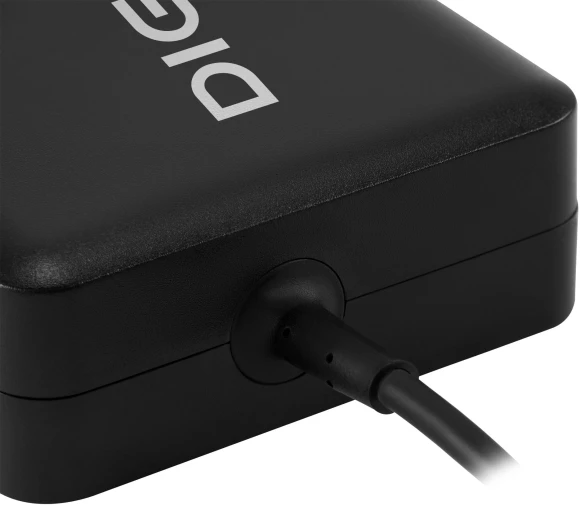 Блок питания Digma DM-U70 автоматический 70W 5V-20V 3A от бытовой электросети