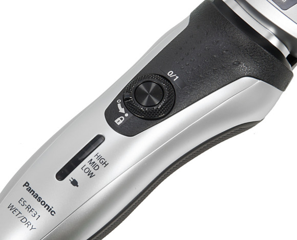 Бритва сетчатая Panasonic ES-RF31 реж.эл.:4 питан.:аккум. серебристый/черный