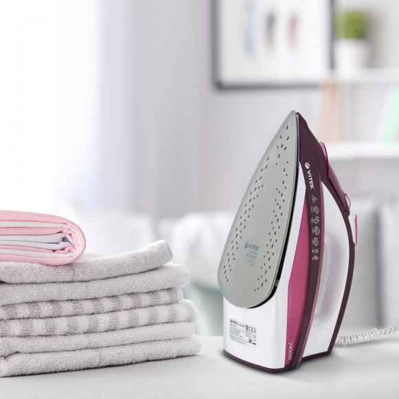 Утюг Vitek Luxure 1215-VT-03 2400Вт бордовый/белый