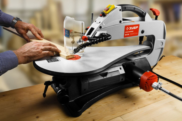 Станок лобзиковый Зубр Мастер ЗСЛ-250 250W Станок лобзиковый Зубр Мастер ЗСЛ-250 250W