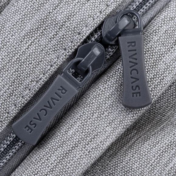 Рюкзак для ноутбука 17.3" Riva 7567 серый/темно-синий полиэстер (7567 GREY/DARK BLUE)