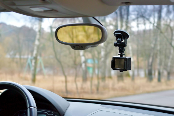 Видеорегистратор Digma FreeDrive Action 4K WiFi черный 8Mpix 2160x3840 2160p 150гр. Allwinner V3 Видеорегистратор Digma FreeDrive Action 4K WiFi черный 8Mpix 2160x3840 2160p 150гр. Allwinner V3