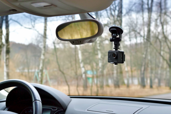 Видеорегистратор Digma FreeDrive Action 4K WiFi черный 8Mpix 2160x3840 2160p 150гр. Allwinner V3 Видеорегистратор Digma FreeDrive Action 4K WiFi черный 8Mpix 2160x3840 2160p 150гр. Allwinner V3