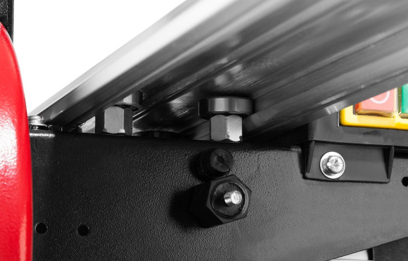 Плиткорез электрический Зубр Мастер ЭП-200-800С 800Вт красный Плиткорез электрический Зубр Мастер ЭП-200-800С 800Вт красный