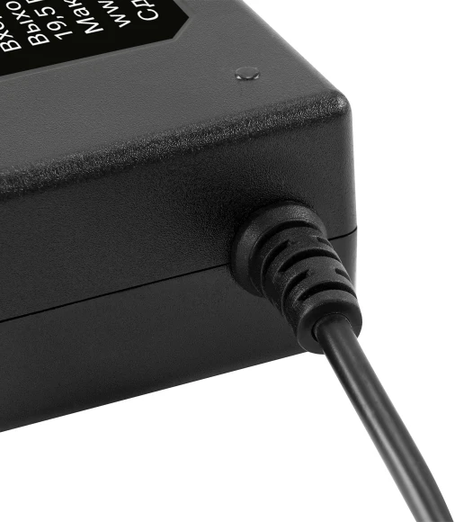 Блок питания Digma DM-A90 автоматический 90W 18.5V-20V 4-коннект. 4.62A от бытовой электросети