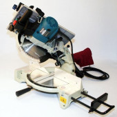 Торцовочная пила Makita LH1040 1650Вт 4600об/мин d=260мм Торцовочная пила Makita LH1040 1650Вт 4600об/мин d=260мм