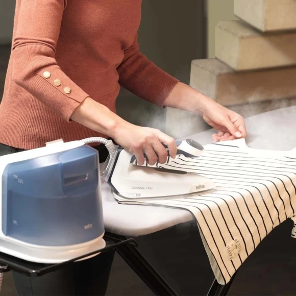 Парогенератор Braun CareStyle 7 IS7282BL 2700Вт синий/белый Парогенератор Braun CareStyle 7 IS7282BL 2700Вт синий/белый