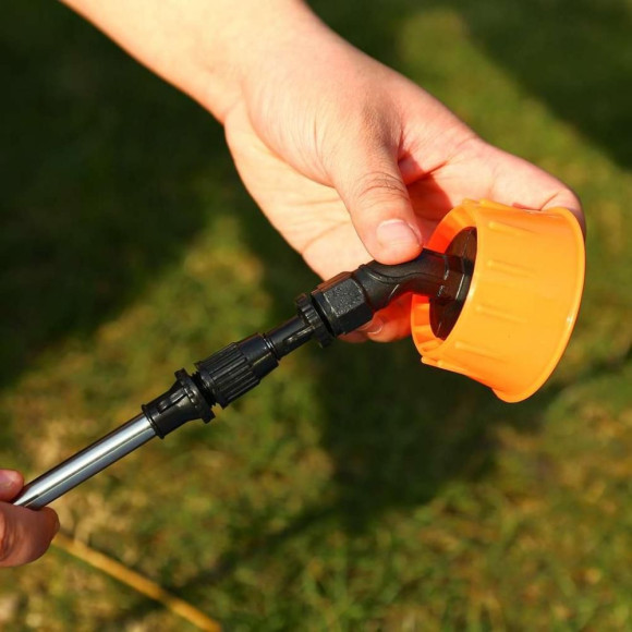 Опрыскиватель Deko DKSP10 аккум. наплеч. 16л желтый (065-0942) Опрыскиватель Deko DKSP10 аккум. наплеч. 16л желтый (065-0942)