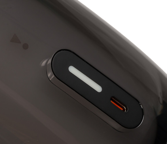 Колонка порт. JBL Pulse 4 черный 20W 1.0 BT 10м 7260mAh (JBLPULSE4BLK)