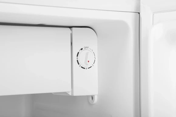 Холодильник Hyundai CO05041H 1-нокамерн. белый Холодильник Hyundai CO05041H 1-нокамерн. белый