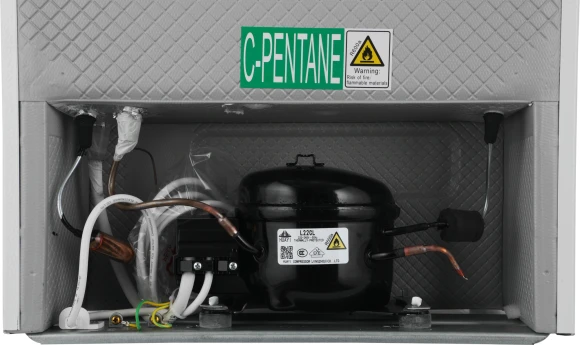 Холодильник Hyundai CO05041H 1-нокамерн. белый Холодильник Hyundai CO05041H 1-нокамерн. белый