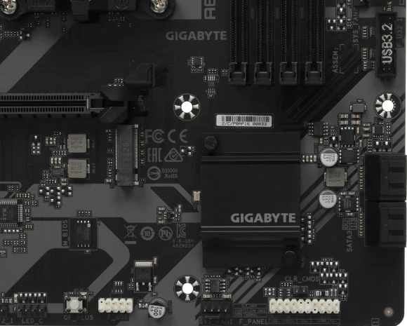 Материнская плата Gigabyte A620M DS3H Socket AM5 AMD A620 4xDDR5 mATX AC`97 8ch(7.1) GbLAN RAID+VGA+HDMI+DP Материнская плата Gigabyte A620M DS3H Socket AM5 AMD A620 4xDDR5 mATX AC`97 8ch(7.1) GbLAN RAID+VGA+HDMI+DP