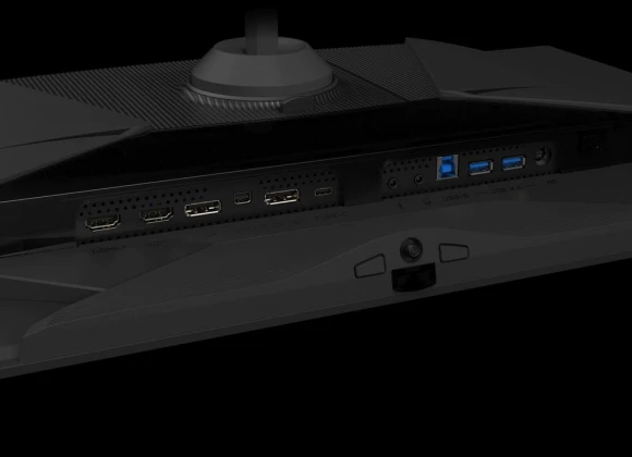 Монитор Gigabyte 31.5" Aorus FO32U2P черный QD OLED LED 16:9 HDMI M/M матовая HAS Piv 250cd 178гр/178гр 3840x2160 240Hz FreeSync Premium Pro DP 4K USB 8.53кг