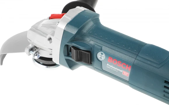 Углошлифовальная машина Bosch GWS 9-125 S 900Вт 11000об/мин рез.шпин.:M14 d=125мм (0601396102) Углошлифовальная машина Bosch GWS 9-125 S 900Вт 11000об/мин рез.шпин.:M14 d=125мм (0601396102)