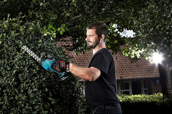 Кусторез/ножницы для травы Makita DUM604ZXаккум.