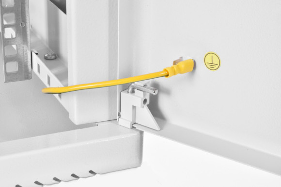 Шкаф коммутационный ЦМО (ШРН-М-9.500.1) настенный 9U 600x520мм пер.дв.металл направл.под закл.гайки 130кг серый 456мм 18.9кг 180град. 480мм IP20 сталь Шкаф коммутационный ЦМО (ШРН-М-9.500.1) настенный 9U 600x520мм пер.дв.металл направл.под закл.гайки 130кг серый 456мм 18.9кг 180град. 480мм IP20 сталь