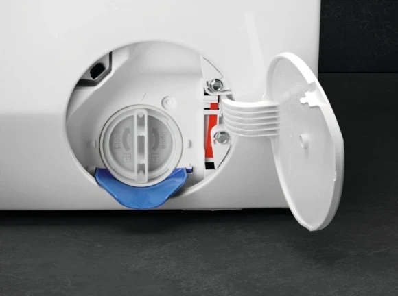 Стиральная машина AEG LWR85165O пан.англ. класс: A загр.фронтальная макс.:10кг (с сушкой) белый инвертор Стиральная машина AEG LWR85165O пан.англ. класс: A загр.фронтальная макс.:10кг (с сушкой) белый инвертор