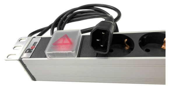 Блок распределения питания Rem R-10-4S-6C13-V-440-1.8 гор.размещ. 4xSchuko 6xC13 базовые 10A C14 1.8м Блок распределения питания Rem R-10-4S-6C13-V-440-1.8 гор.размещ. 4xSchuko 6xC13 базовые 10A C14 1.8м