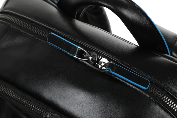 Рюкзак Piquadro Blue Square CA4762B2/N черный кожа Рюкзак Piquadro Blue Square CA4762B2/N черный кожа