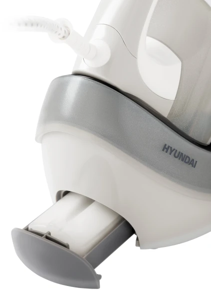 Парогенератор Hyundai H-SSP2600 2600Вт белый/серебристый