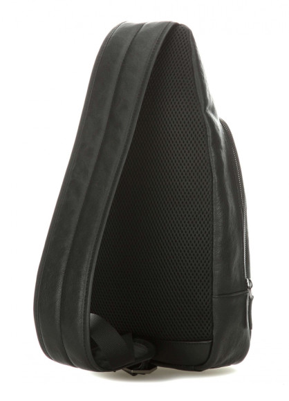 Рюкзак слинг Piquadro Black Square CA4827B3/N черный натур.кожа