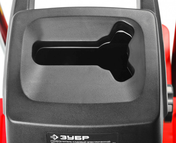 Садовый измельчитель Зубр ЗИЭ-44-2800 2800Вт 60об/мин Садовый измельчитель Зубр ЗИЭ-44-2800 2800Вт 60об/мин