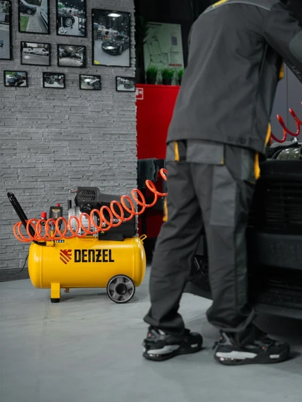 Компрессор поршневой Denzel DKV2200/50,Х-PRO масляный 400л/мин 50л 2200Вт желтый/черный