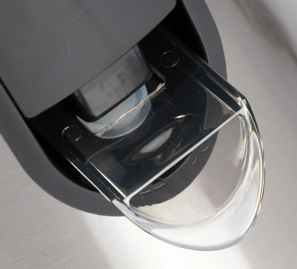 Соковыжималка центробежная BBK JC080-H03 800Вт рез.сок.:750мл. черный/серебристый