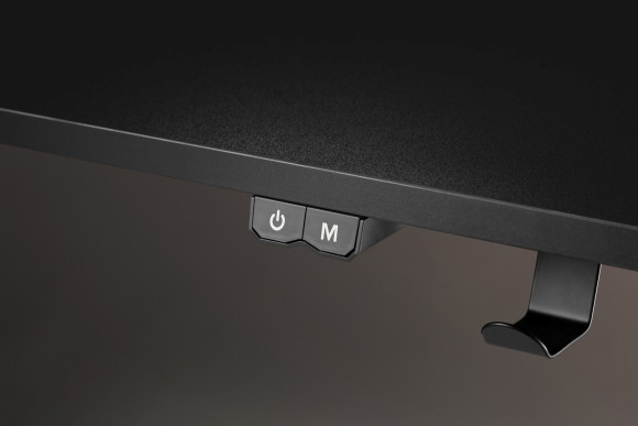 Стол игровой Cactus CS-GMD-BK-RGB столешница МДФ черный каркас черный 136x60x75см