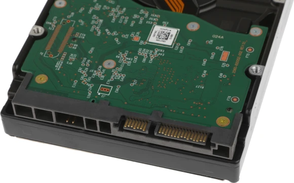 Жесткий диск WD SATA-III 8TB WD80EFPX NAS Red Plus (5640rpm) 256Mb 3.5" Жесткий диск WD SATA-III 8TB WD80EFPX NAS Red Plus (5640rpm) 256Mb 3.5"