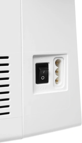 Швейная машина Janome 1522 RD белый Швейная машина Janome 1522 RD белый