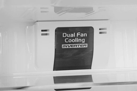 Холодильник Hitachi R-BG410PUC6X GPW 2-хкамерн. белый стекло инвертер Холодильник Hitachi R-BG410PUC6X GPW 2-хкамерн. белый стекло инвертер