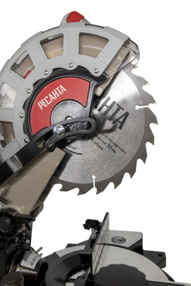 Торцовочная пила Ресанта ТП-210 1600Вт 5000об/мин d=210мм Торцовочная пила Ресанта ТП-210 1600Вт 5000об/мин d=210мм