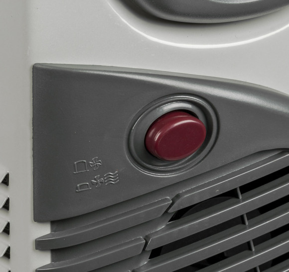 Радиатор масляный Ресанта ОМ-7НВ 1900Вт белый Радиатор масляный Ресанта ОМ-7НВ 1900Вт белый